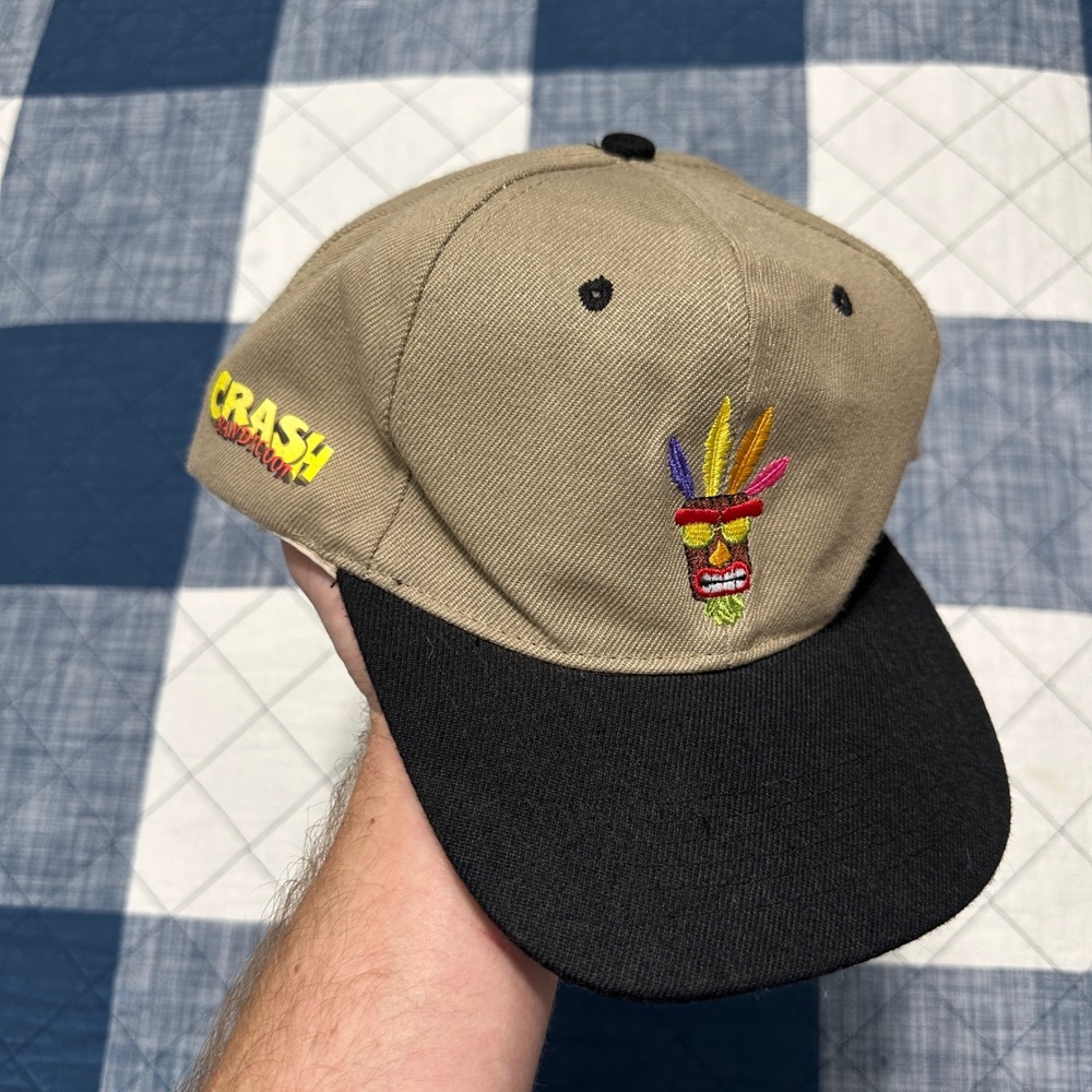 Rare Crash Bandicoot Aku Aku Mask Promo Hat 2017 Activision Tan Black Snapback - Picture 2 of 6